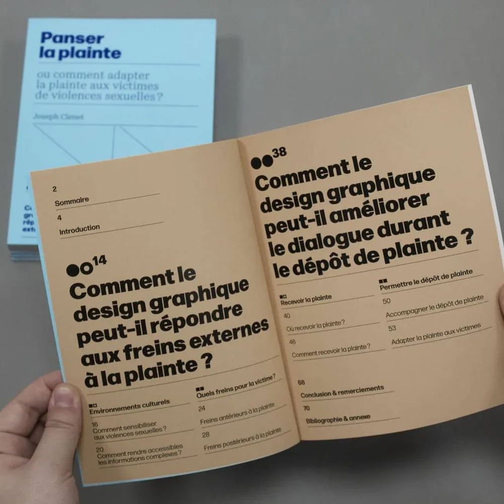 Sommaire du mémoire : 1. Comment le design graphique peut-il répondre aux freins externes à la plainte ? 2. Comment le design graphique peut-il améliorer le dialogue durant le dépôt de plainte ?
